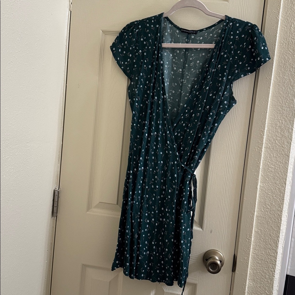 Brandy Melville green wrap tye dress